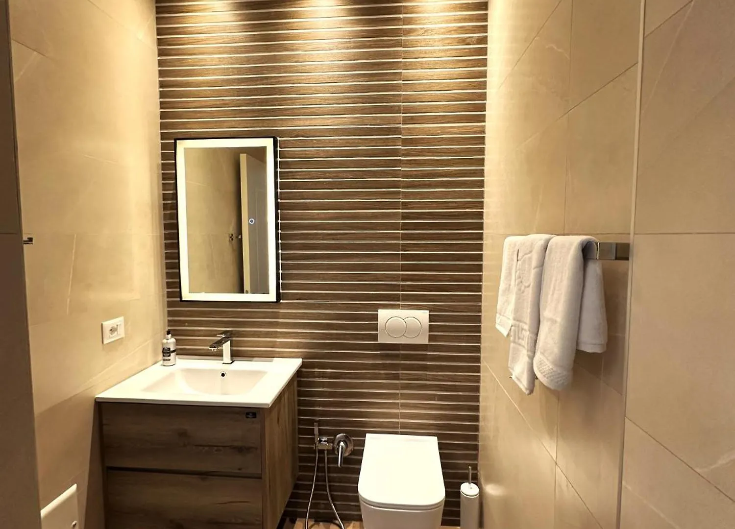 Guest house Tirana Central Rooms